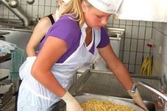 img_1249472625_410