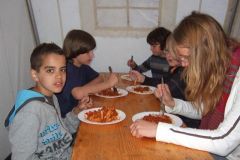 img_1281208375_209