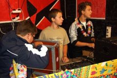 img_1282648288_701